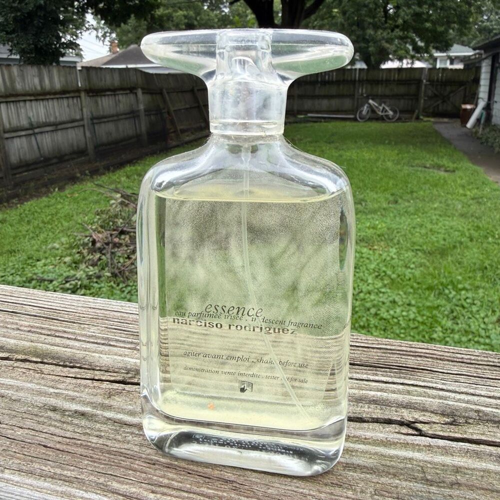 Essence Narciso Rodriguez Eau Parfumee Iridescent Fragrance 3.3oz/100mL